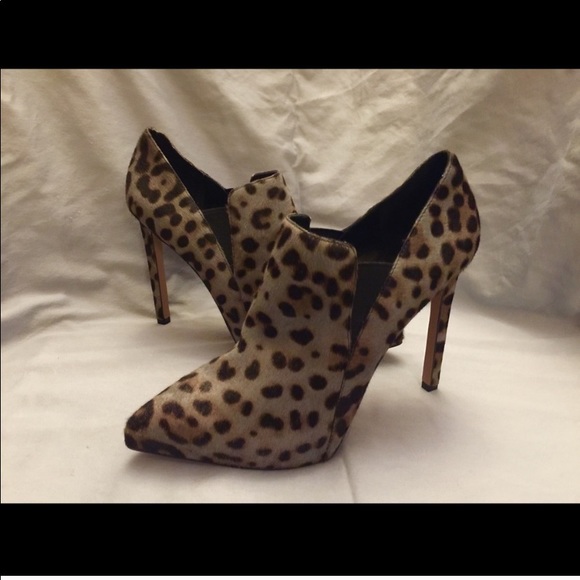Nine West Shoes - Leopard Print booties